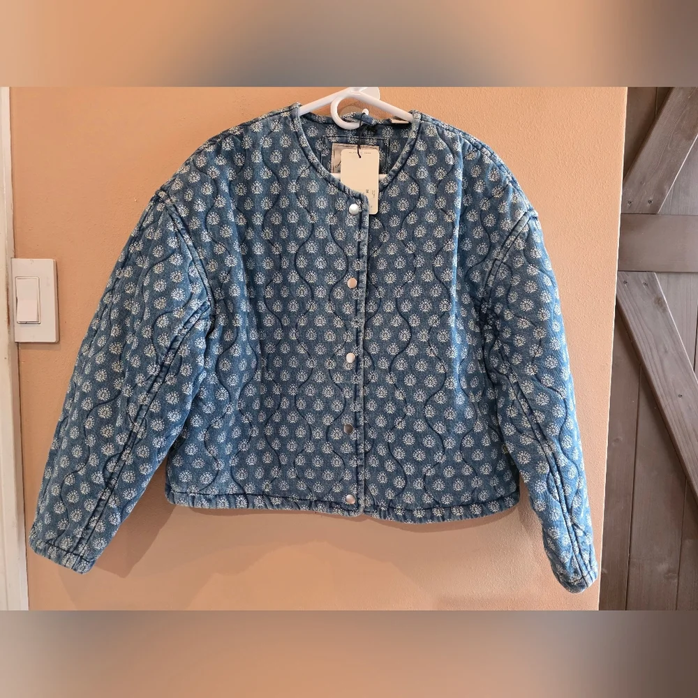 Levi's Premium Blue Quilted Floral-Print Jacket SizeL NWT - Picture 1 of 16